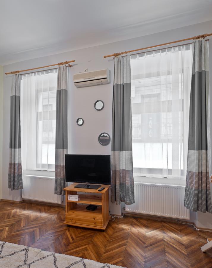 Capital Center Apartments Uelloi Budapeşte Dış mekan fotoğraf